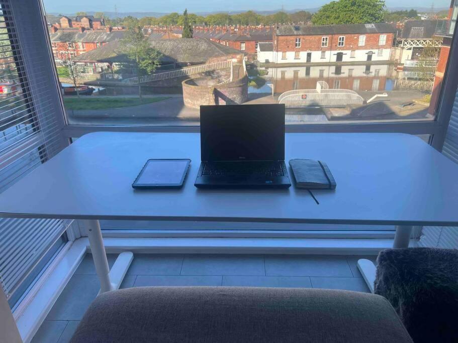 City Centre 2 Bed Apartment Chester Exterior foto